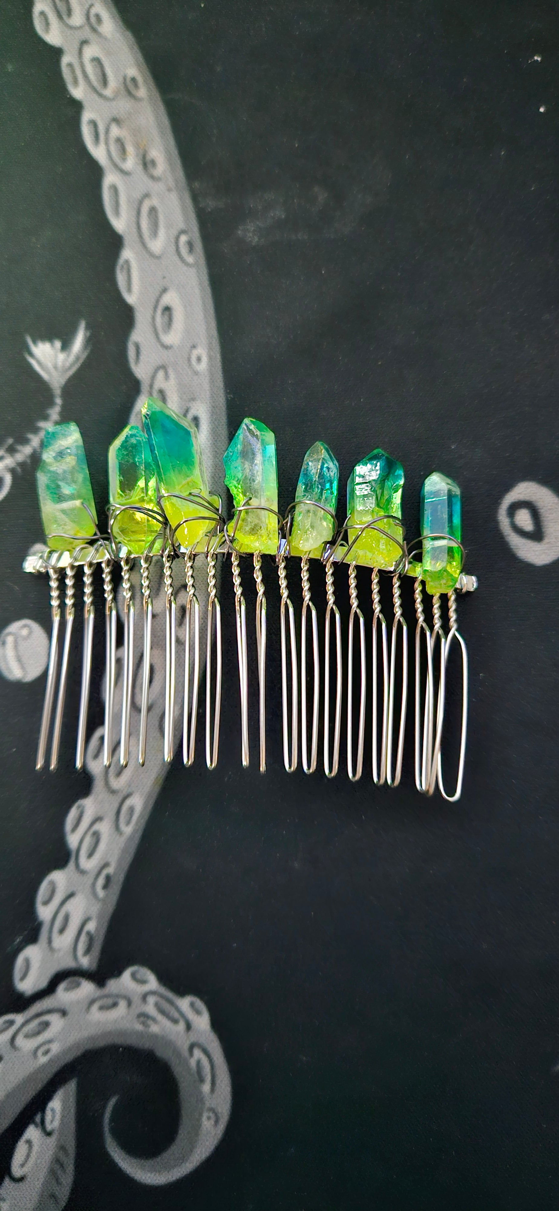 Green Haircomb