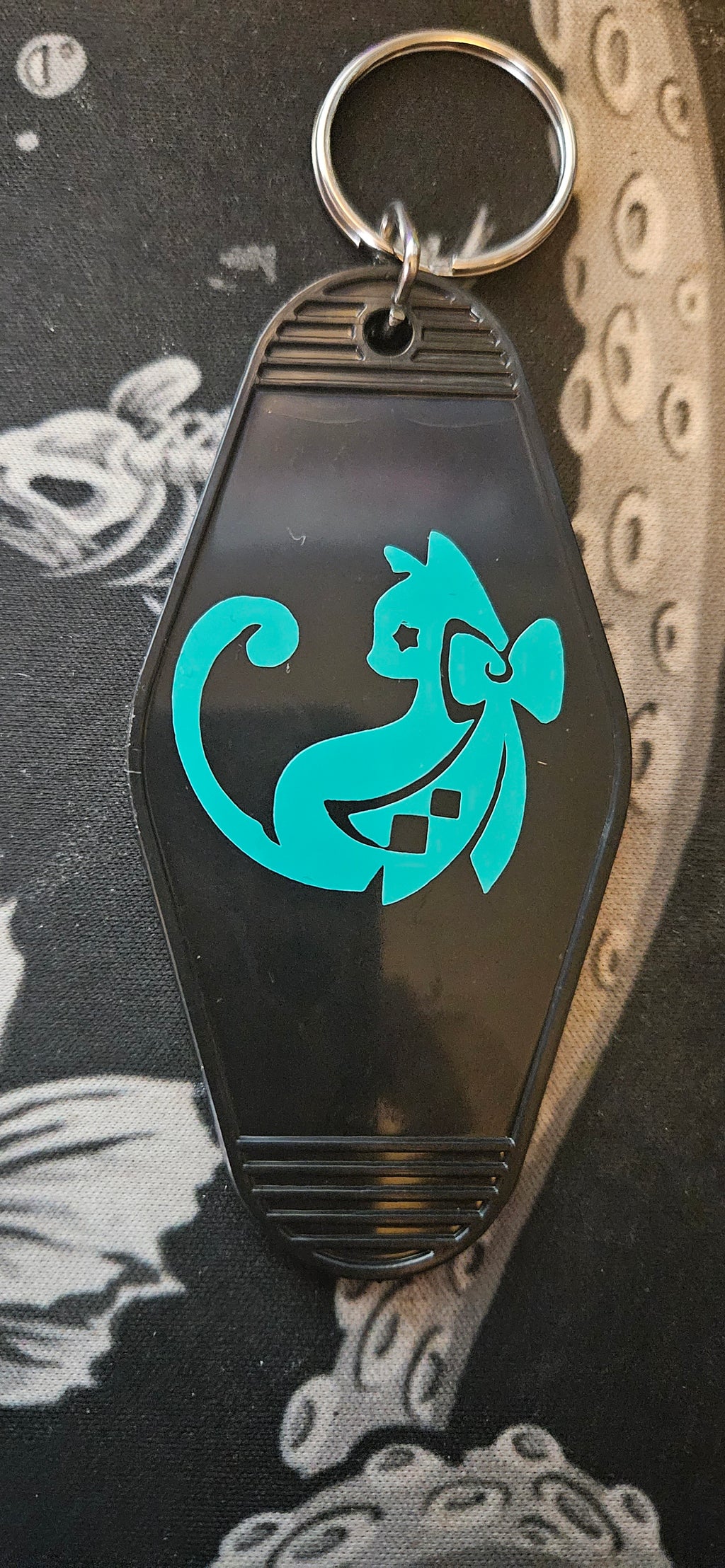 Lynette Hotel Keychain