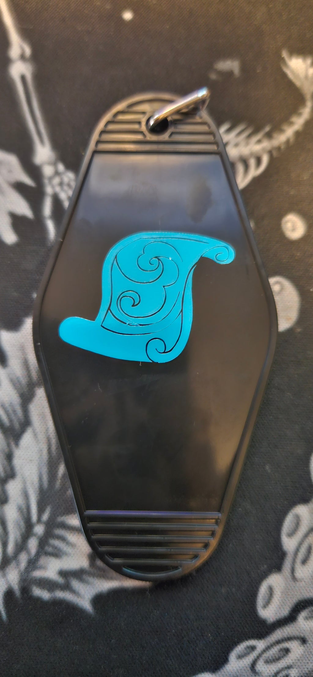 Xingqiu Hotel Keychain