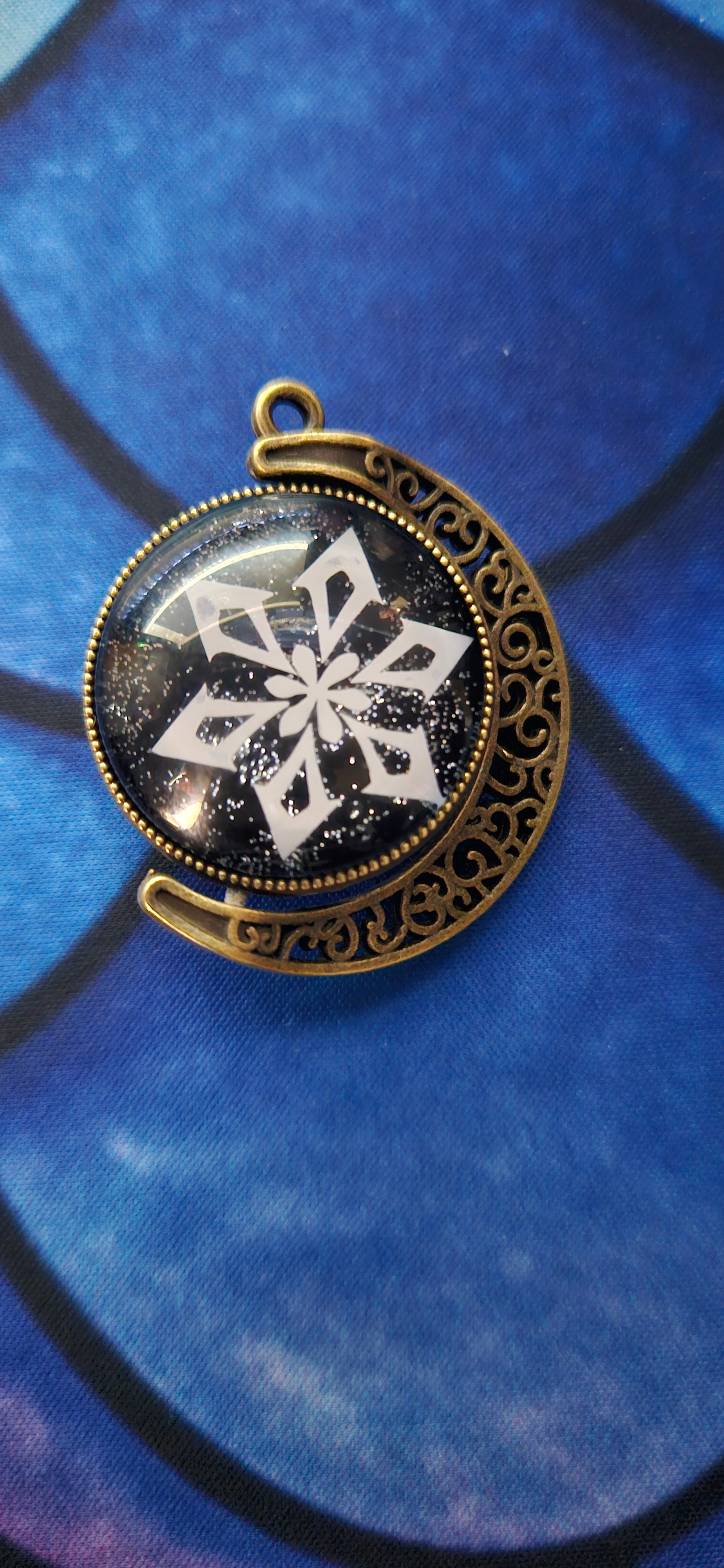 Kaeya Spinning Necklace