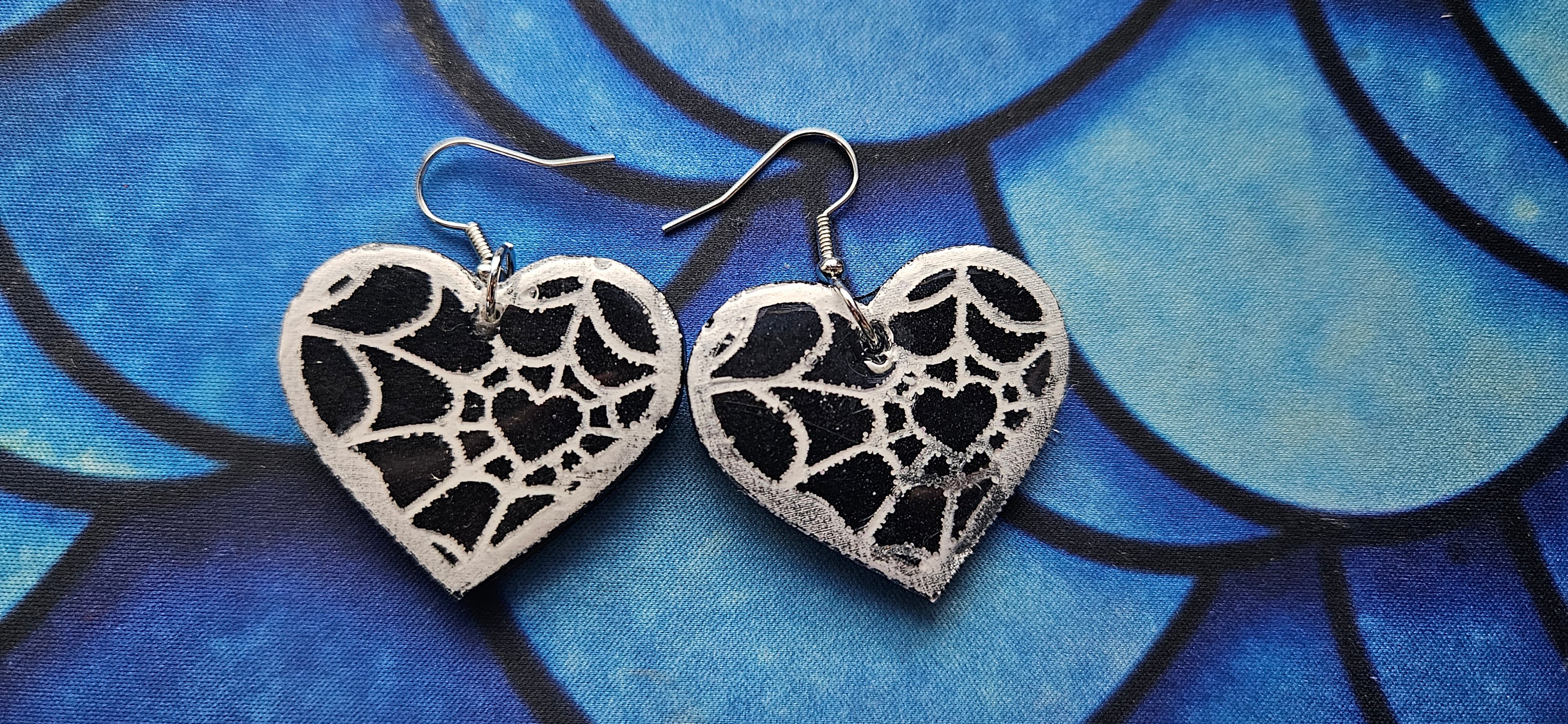Spiderweb Hearts