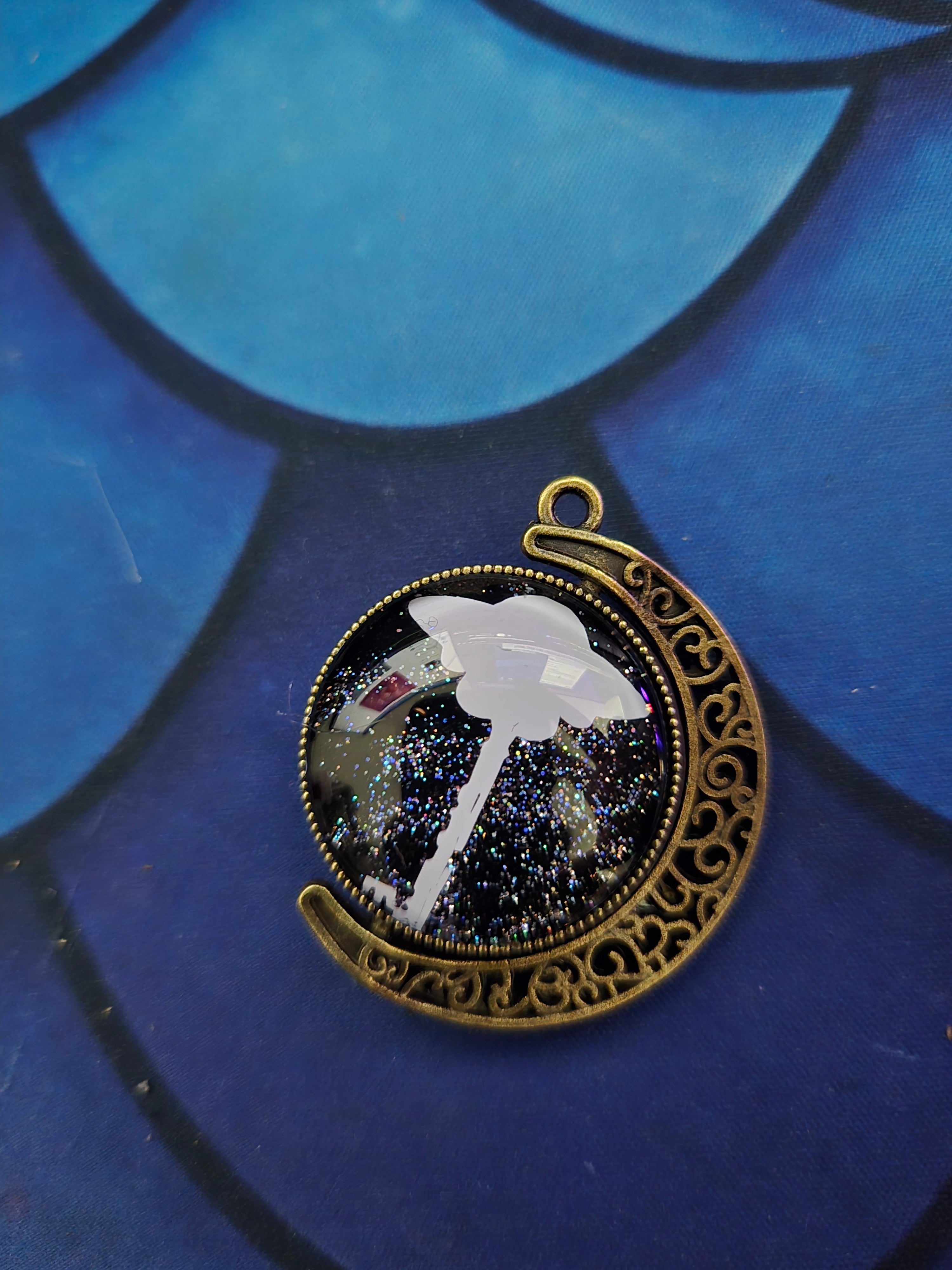 Angel Dust Spinning Necklace