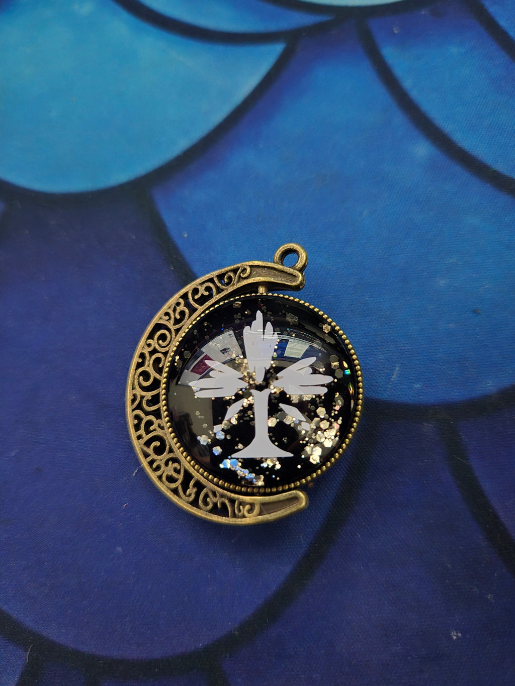 Luocha Spinning Necklace