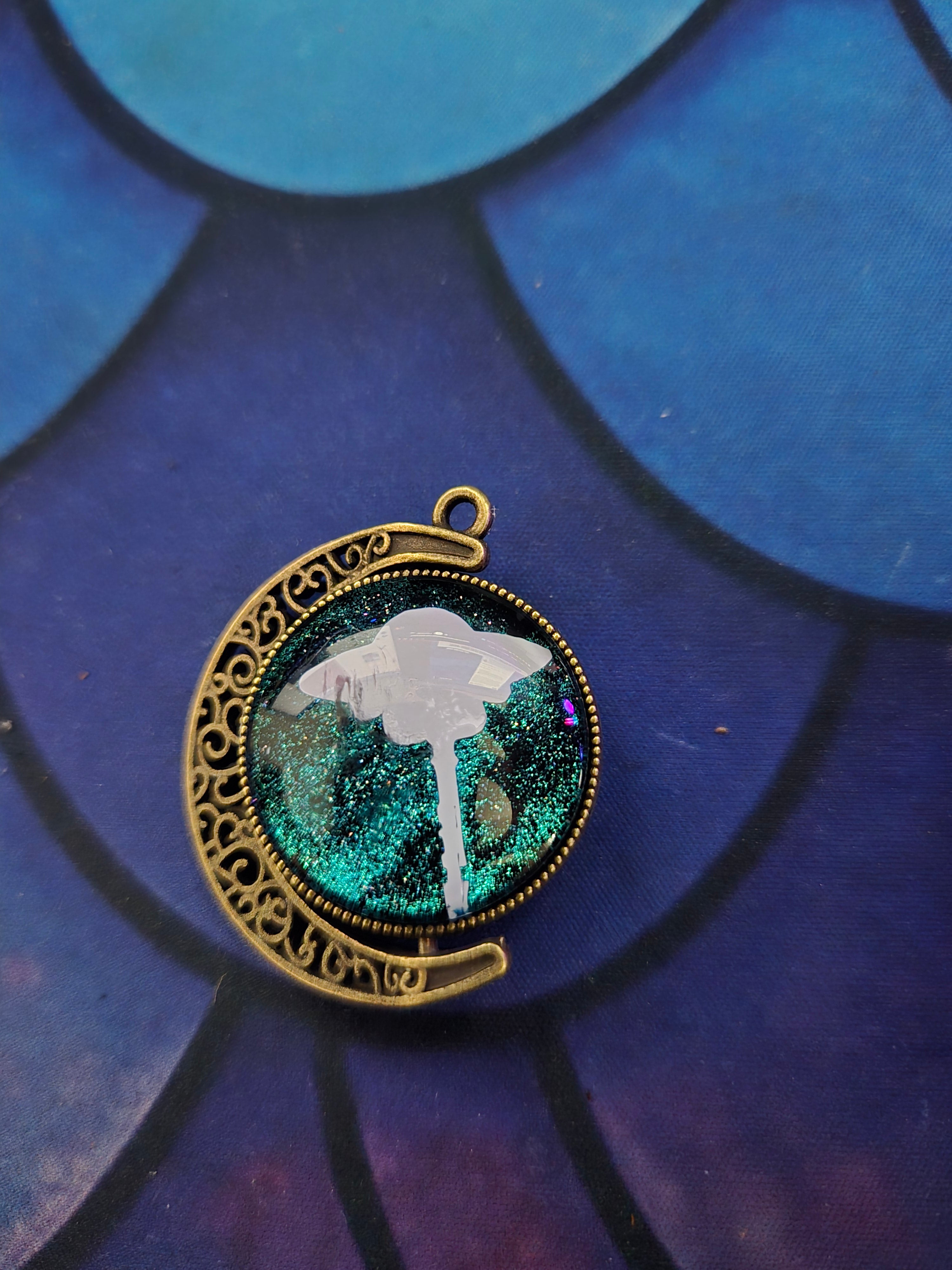 Vox Spinning Necklace