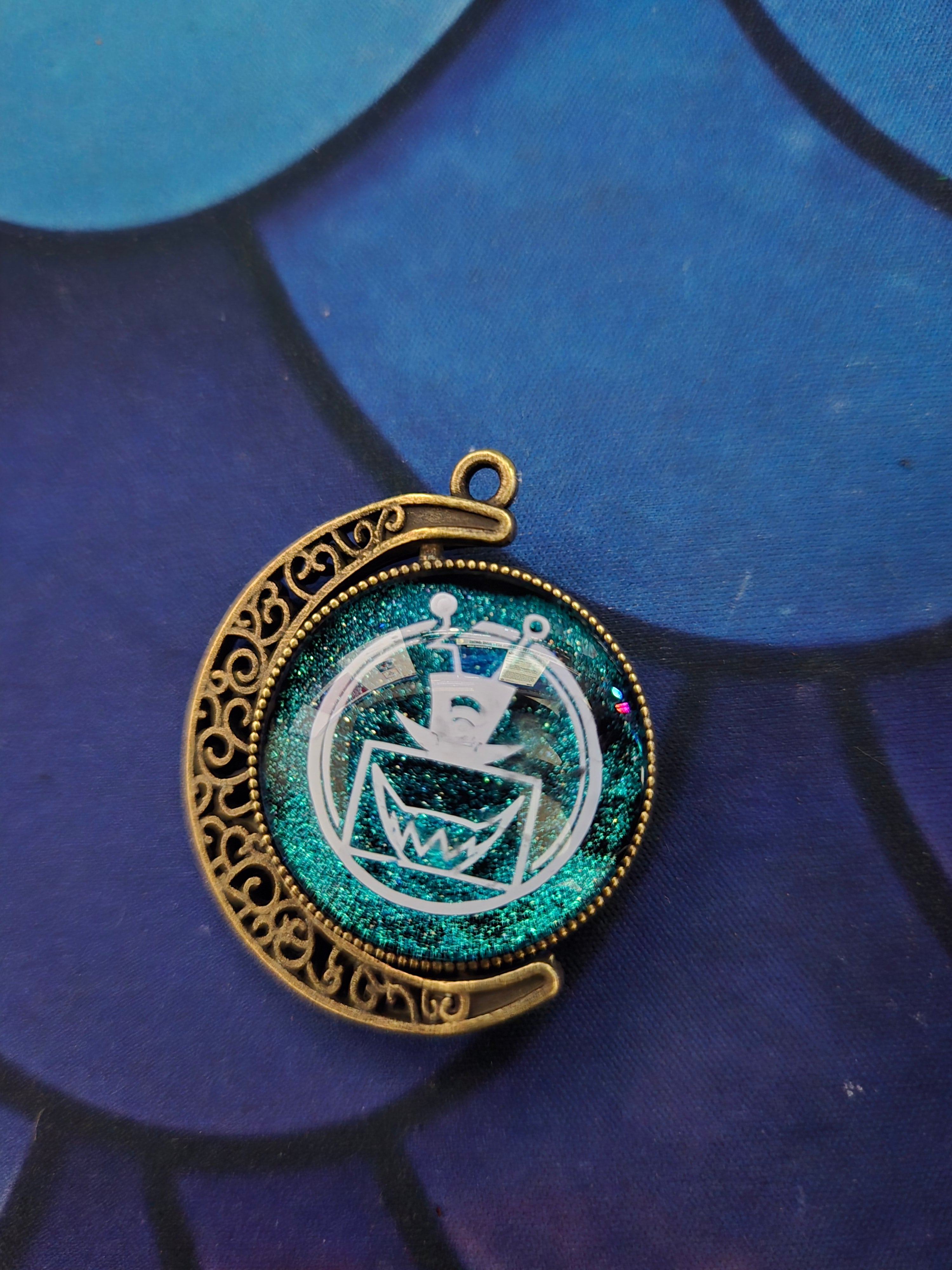 Vox Spinning Necklace