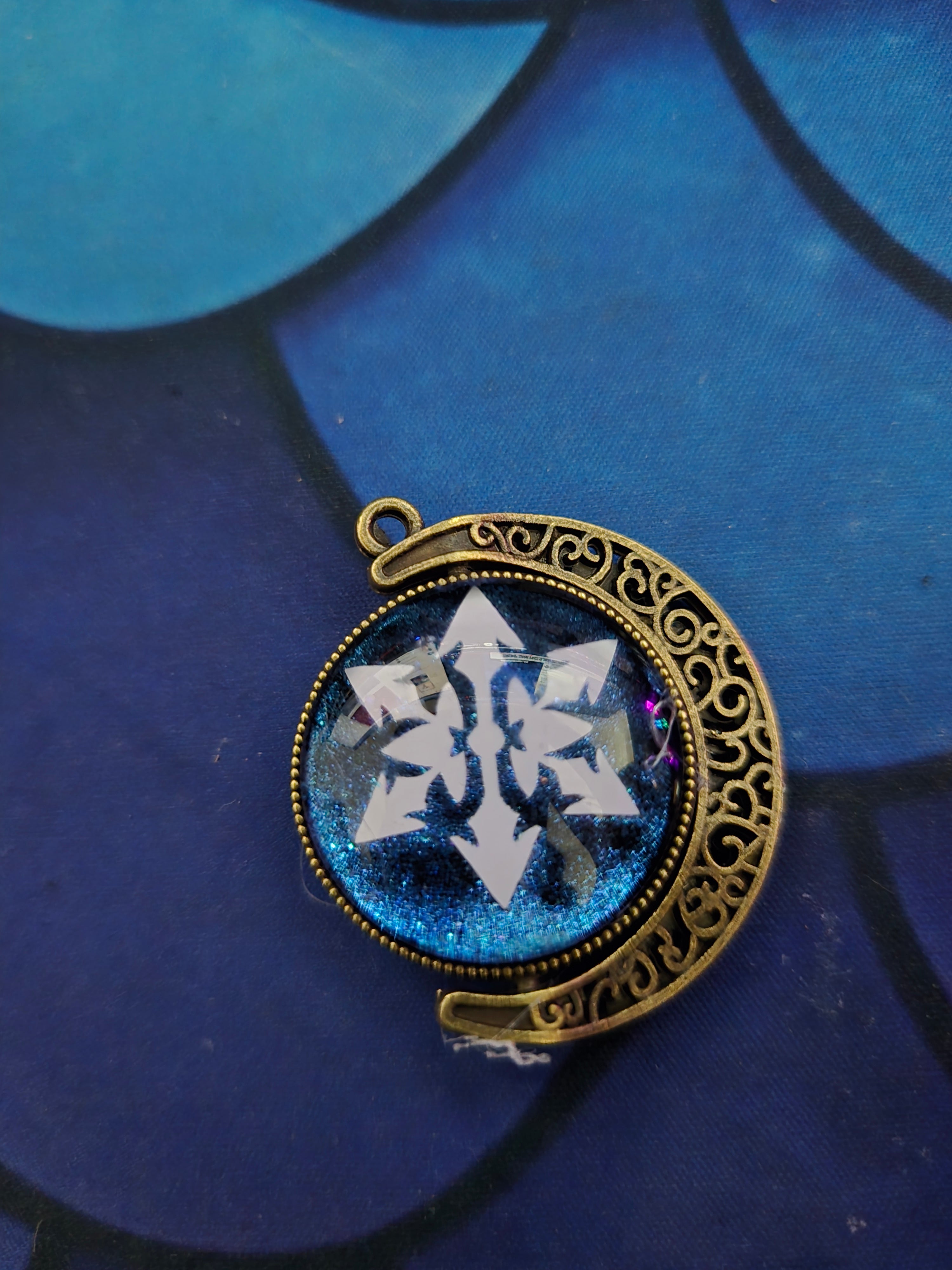 Ruan Mei Spinning Necklace