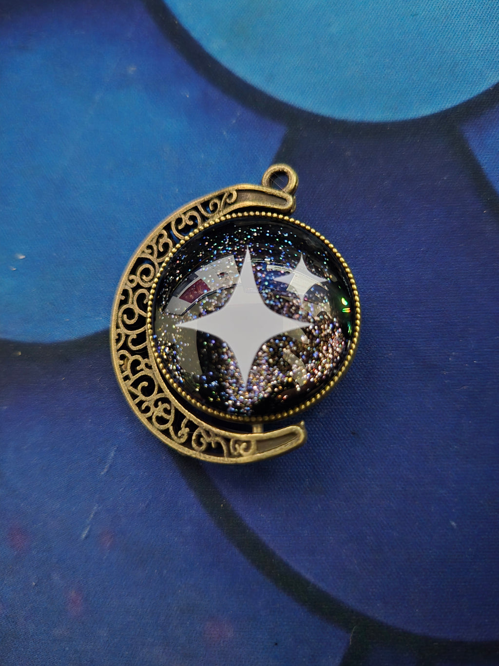 Vivi Spinning Necklace