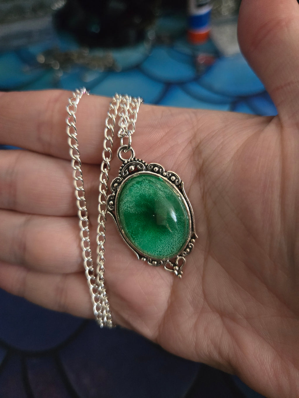 Elegant Oval Necklace