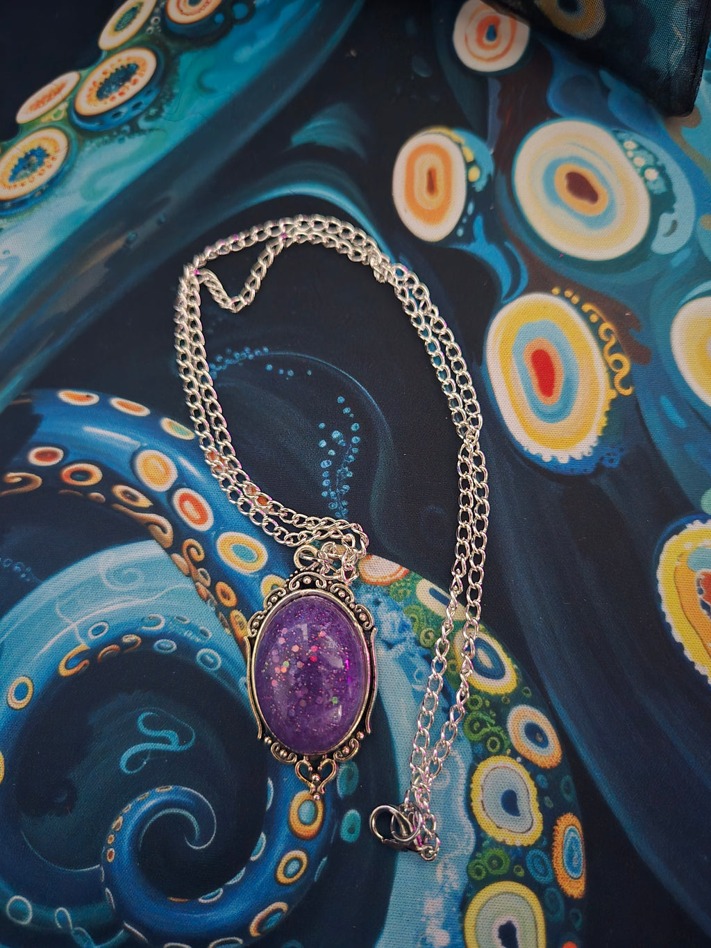 Elegant Oval Necklace