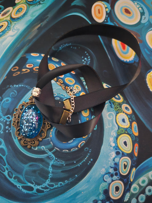 Blue Chocker