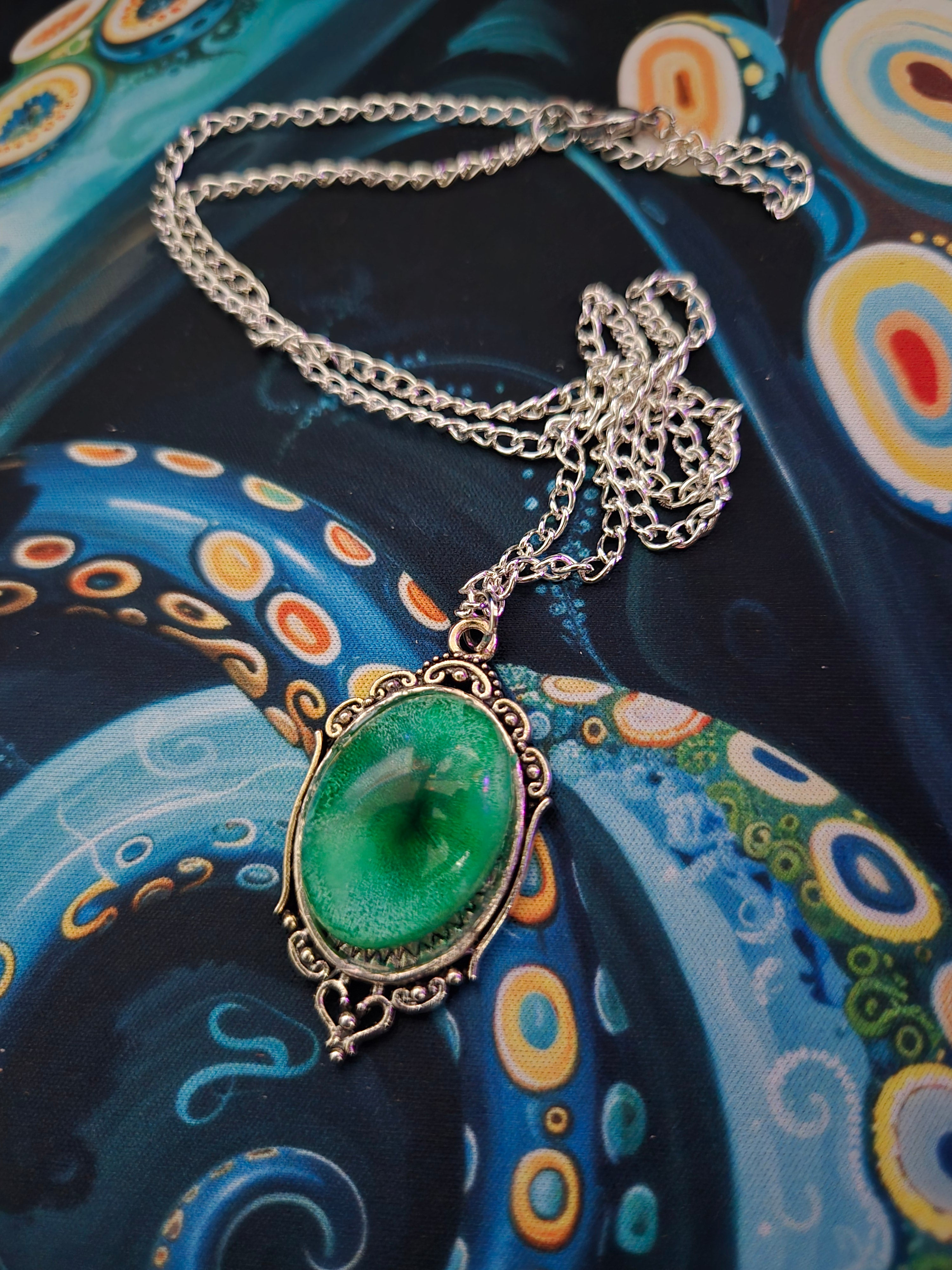 Elegant Oval Necklace