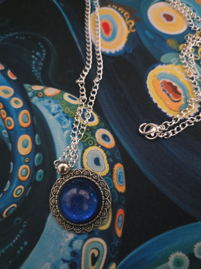 Striking Necklace