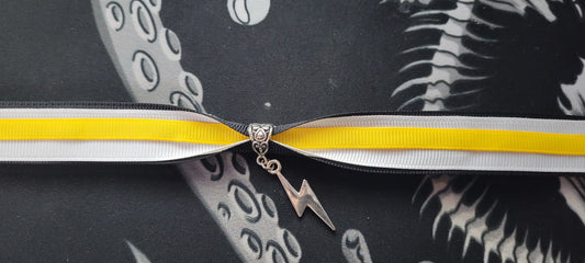 Charge Bolt Choker