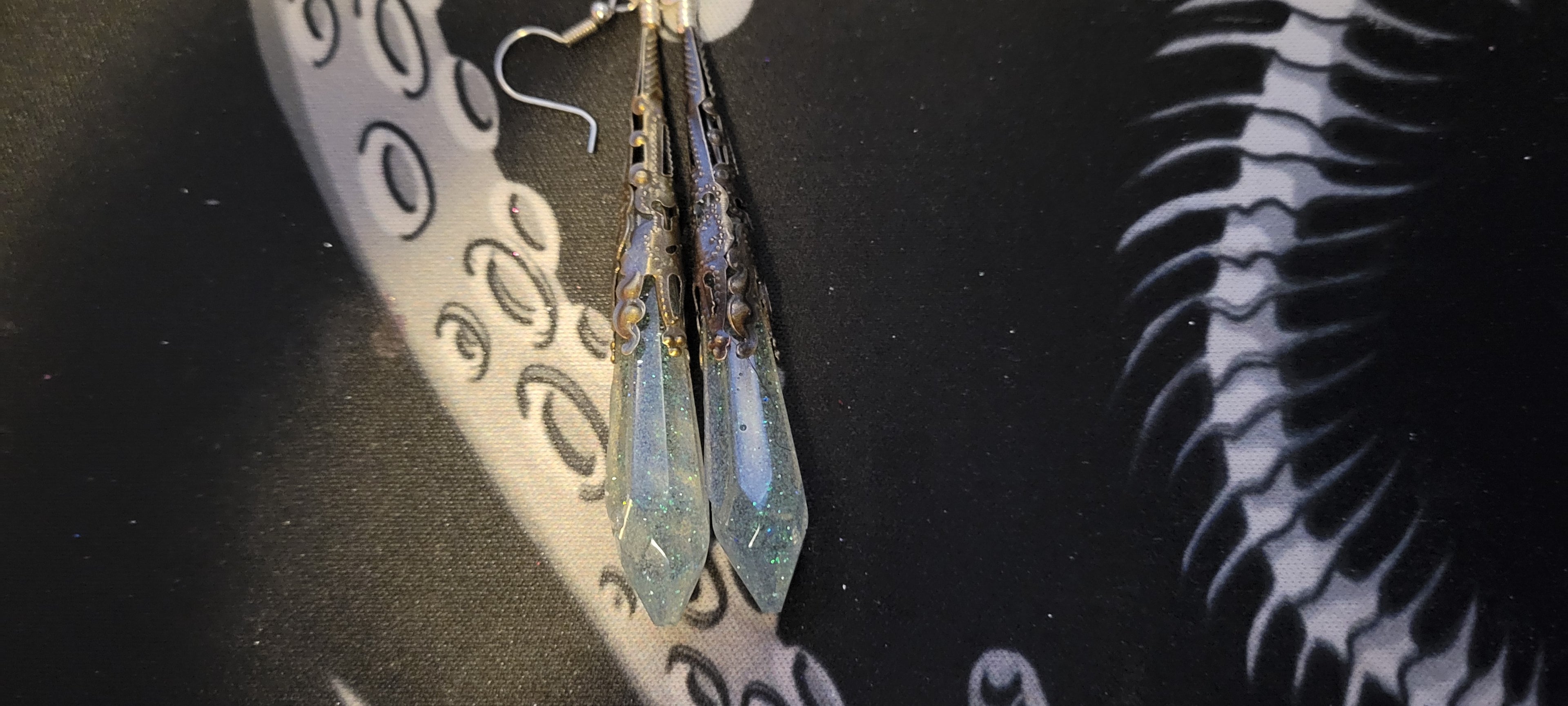 Small Glitter Teardrop Earrings